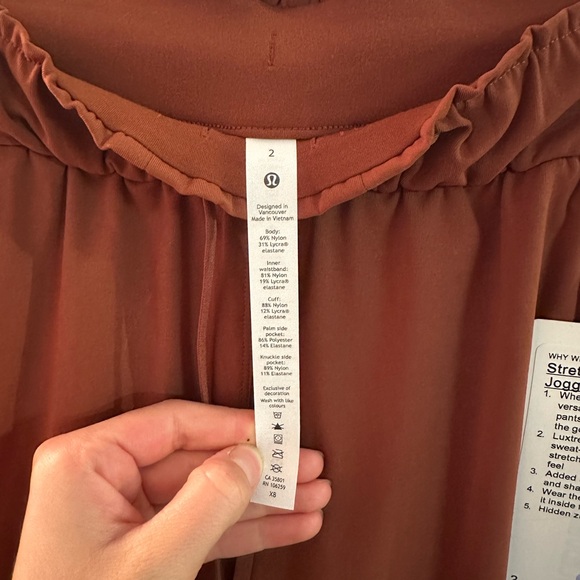 Lululemon joggers size 2 - Picture 4 of 6